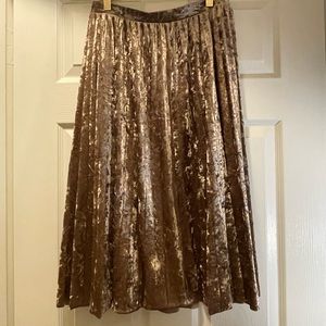 Pleated velvet skirt
